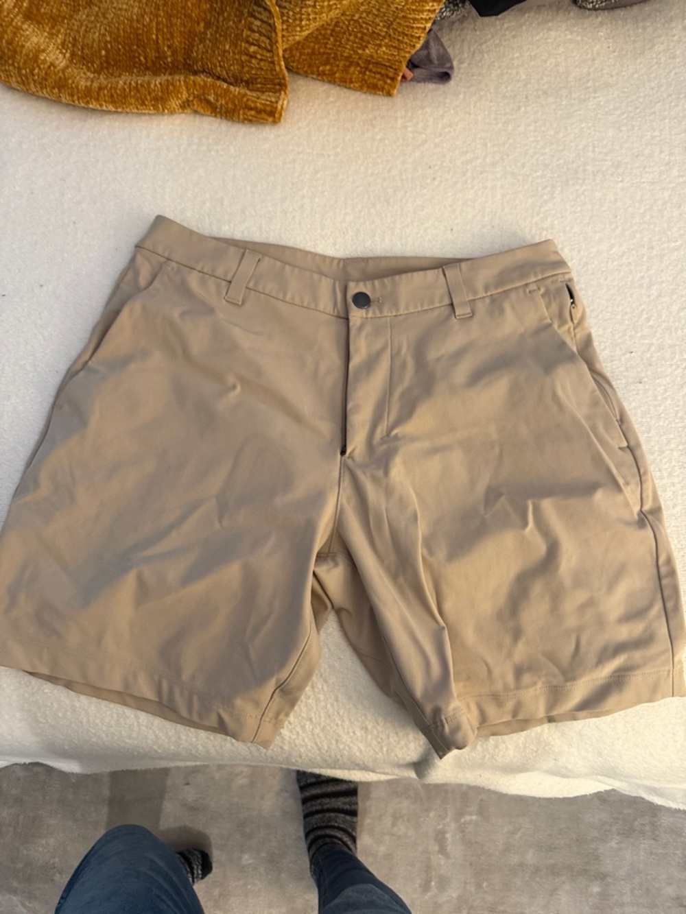 lululemon athletica Men's Khaki Flat-Front Performance Shorts
